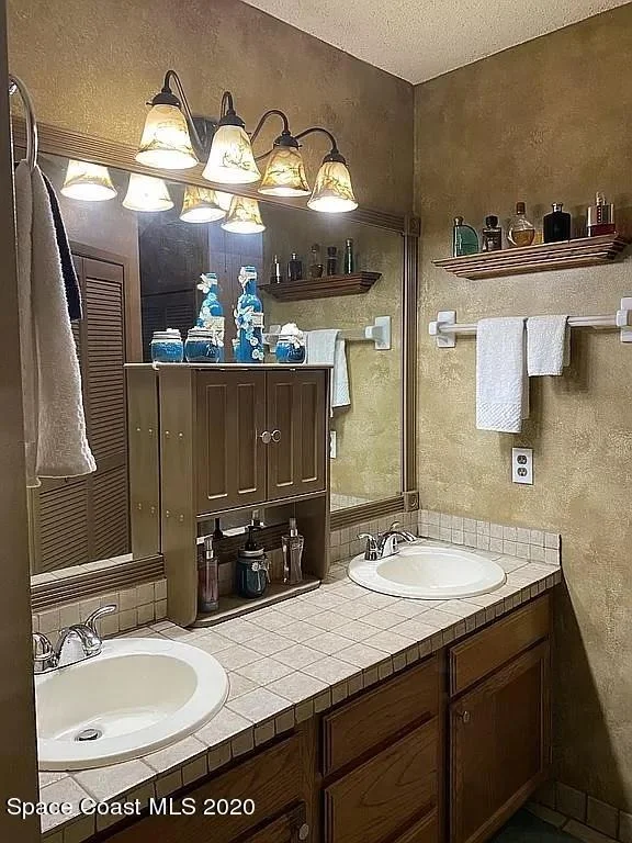 Photo of 1201 Buffing Circle SE