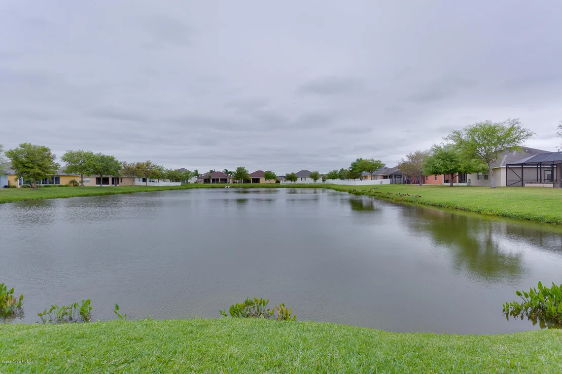Photo of 1431 Bridgeport Circle