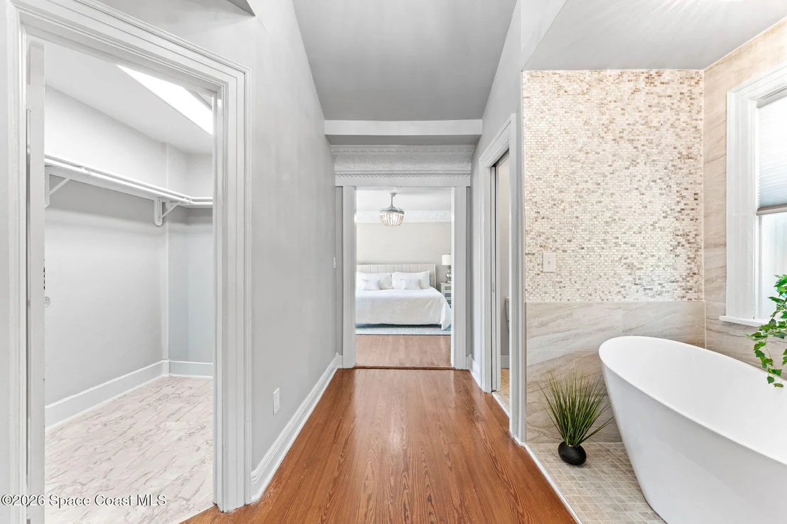 Photo of 121 Circle Drive