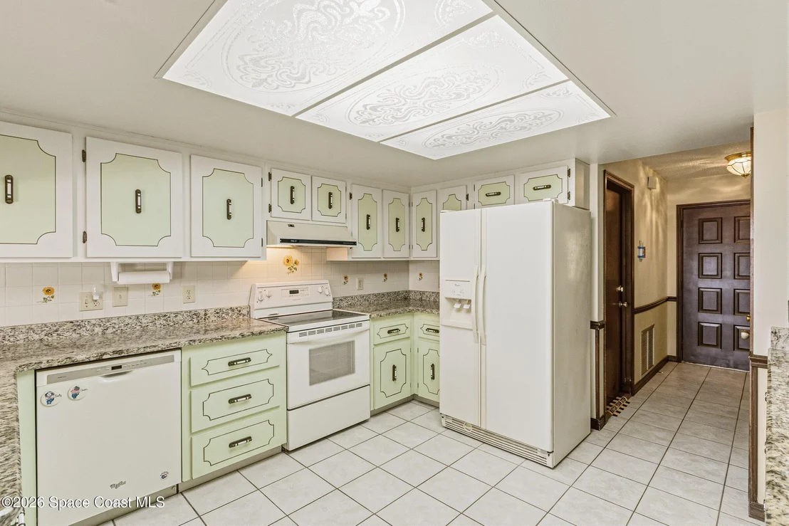 Photo of 460 Neptune Drive NE