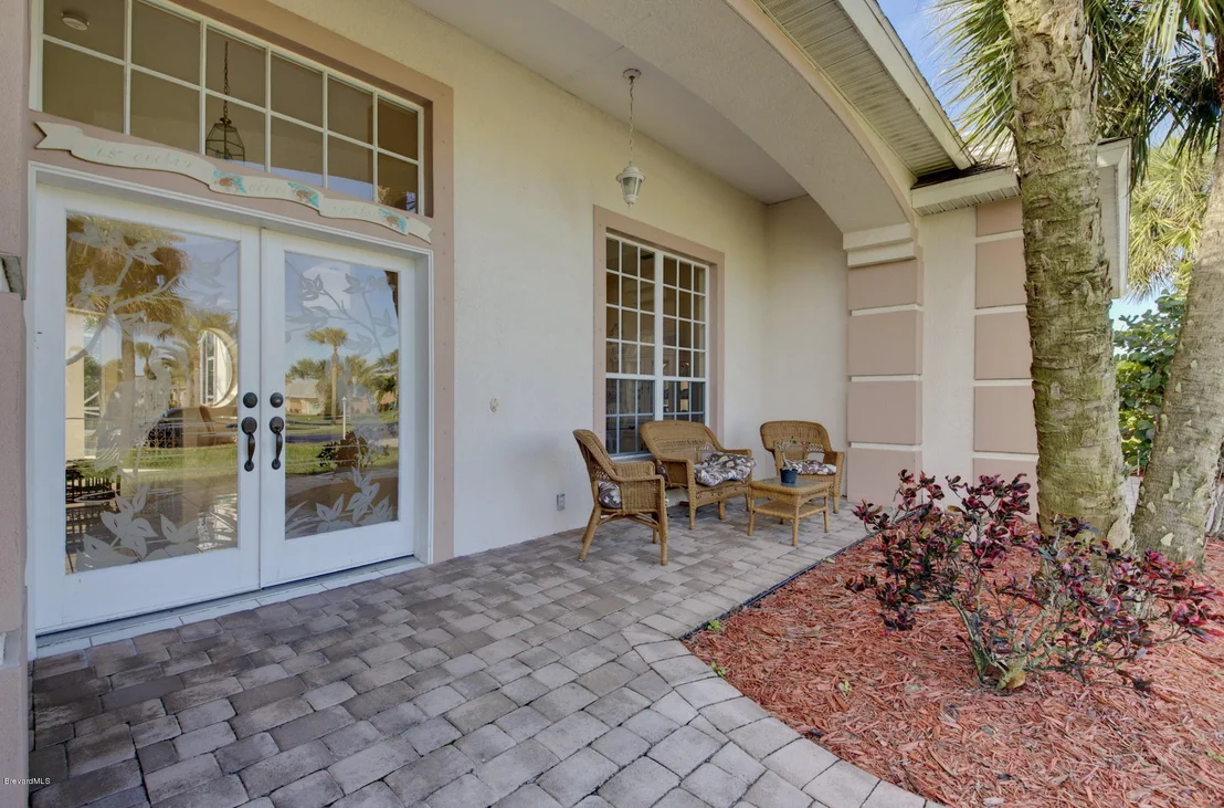 Photo of 313 Island Drive