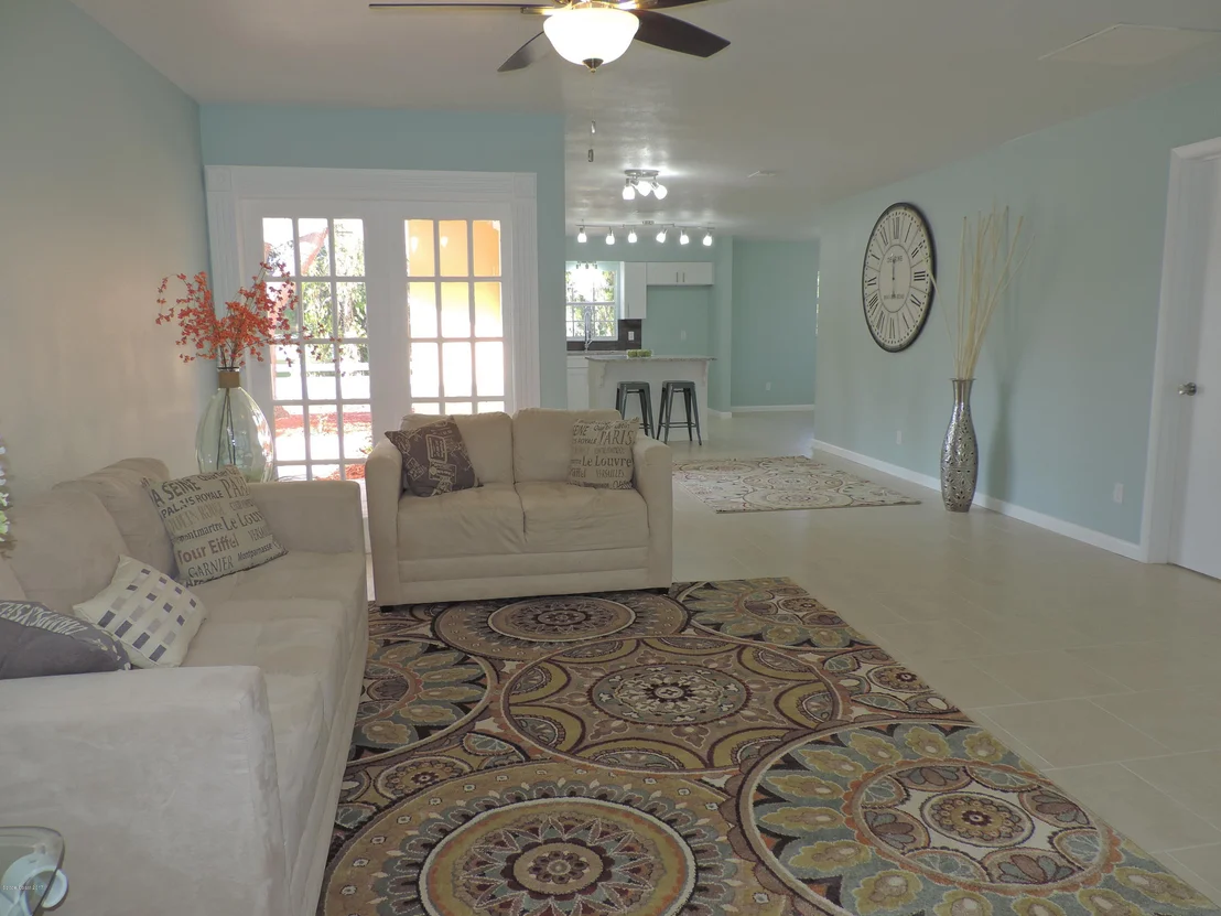 Photo of 307 Edgewood Drive