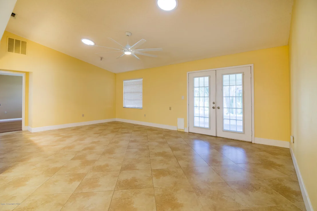 Photo of 807 Pine Valley Court