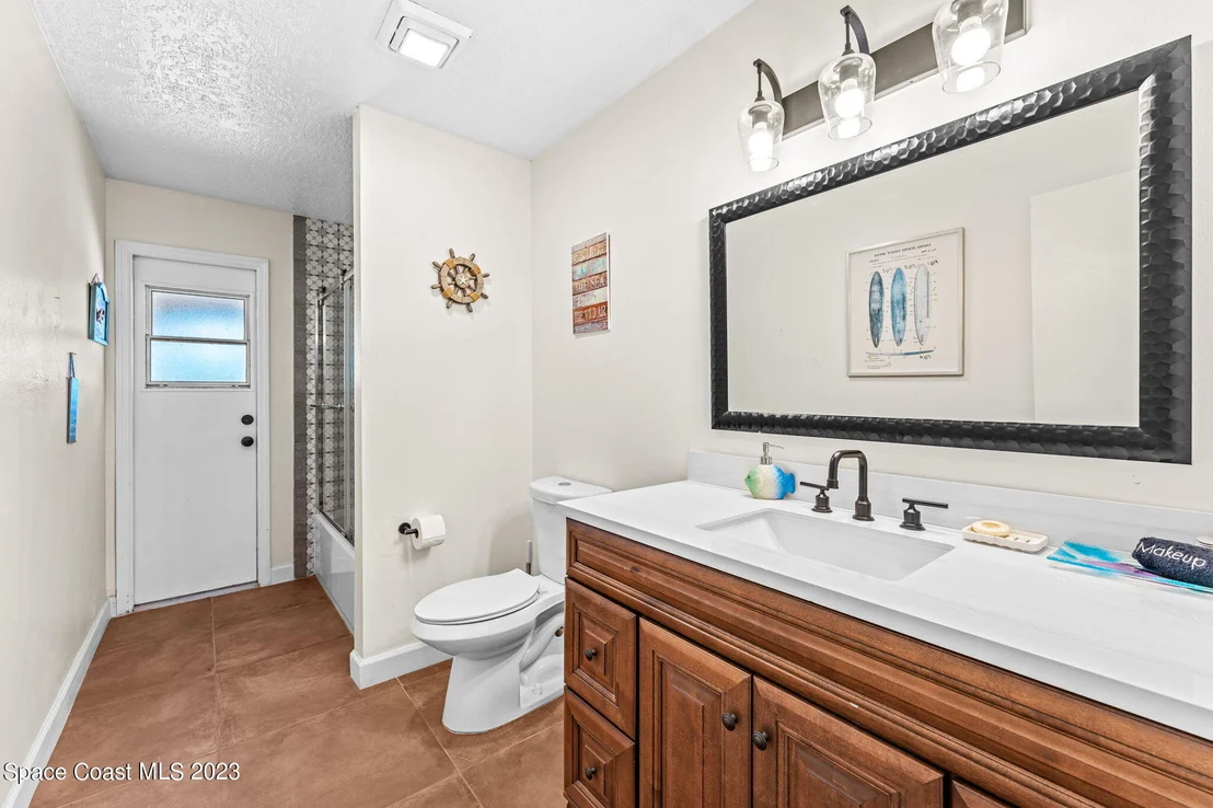 Photo of 442 Riverview Lane