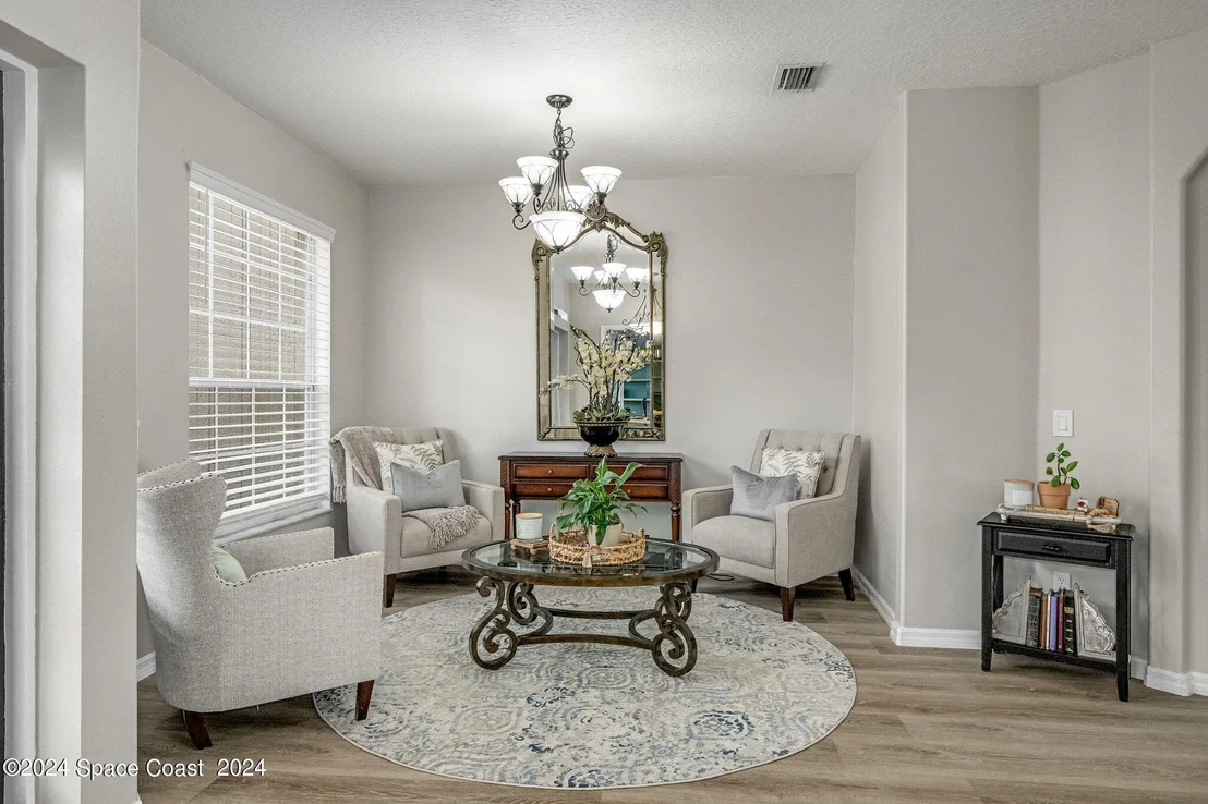 Photo of 1948 Windbrook Drive