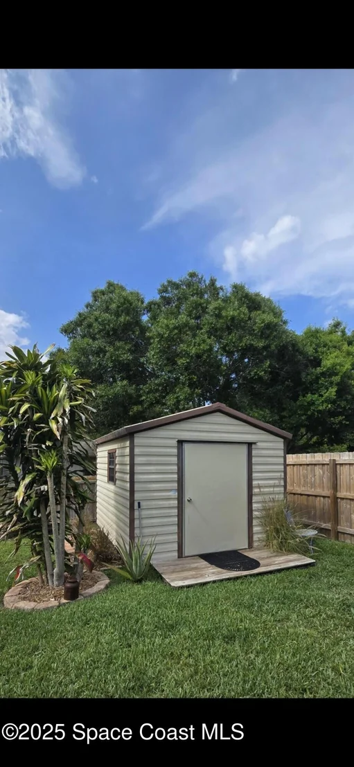 Photo of 212 Nemo Circle NE