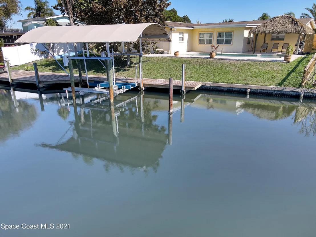 Photo of 444 Sparrow Drive