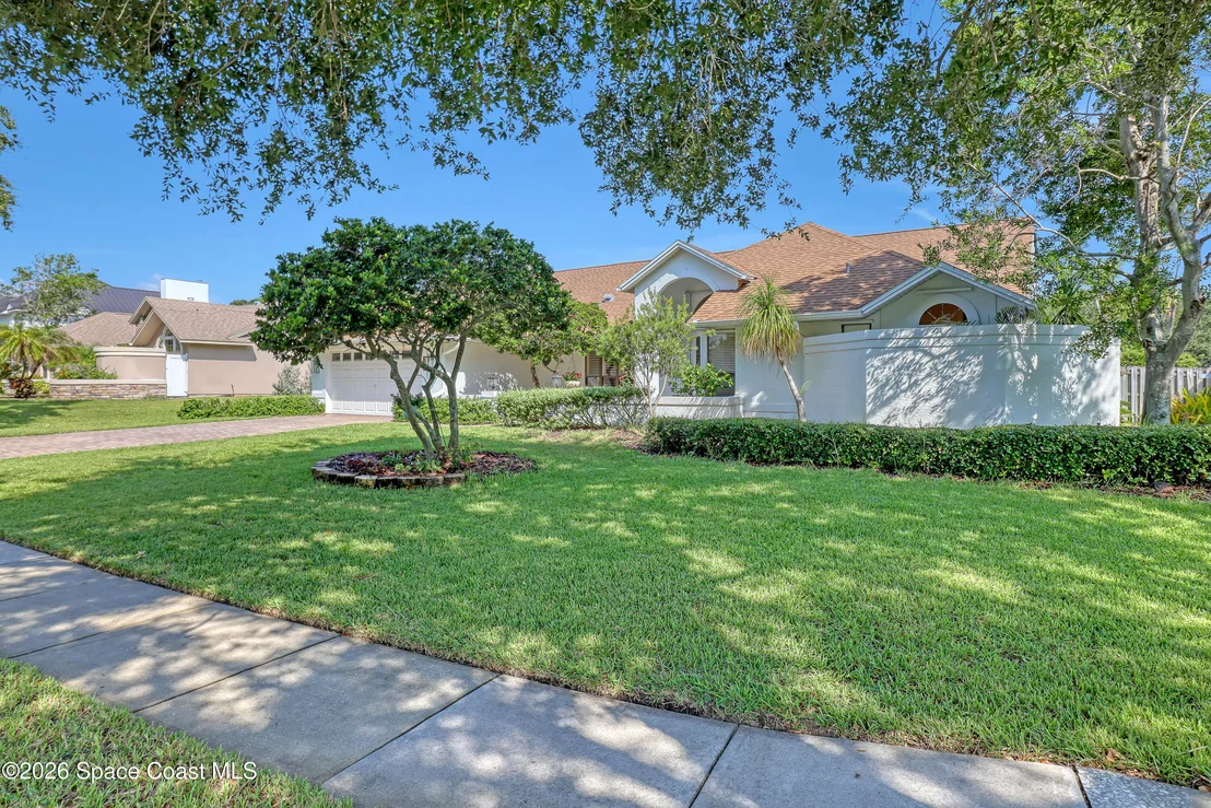 Photo of 402 Peregrine Drive