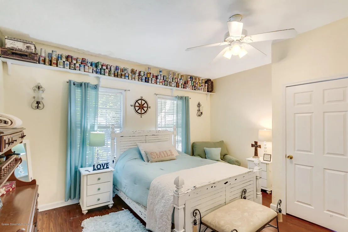 Photo of 14 Barton Avenue