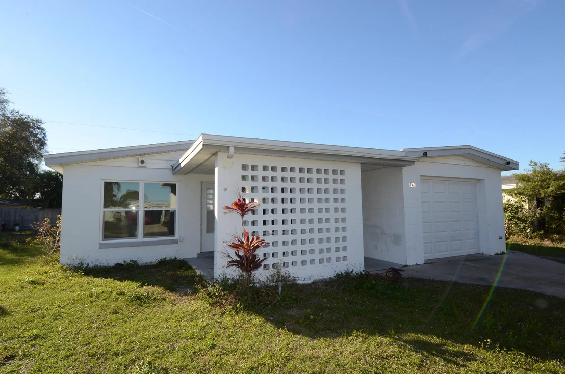 Photo of 740 Teak Drive