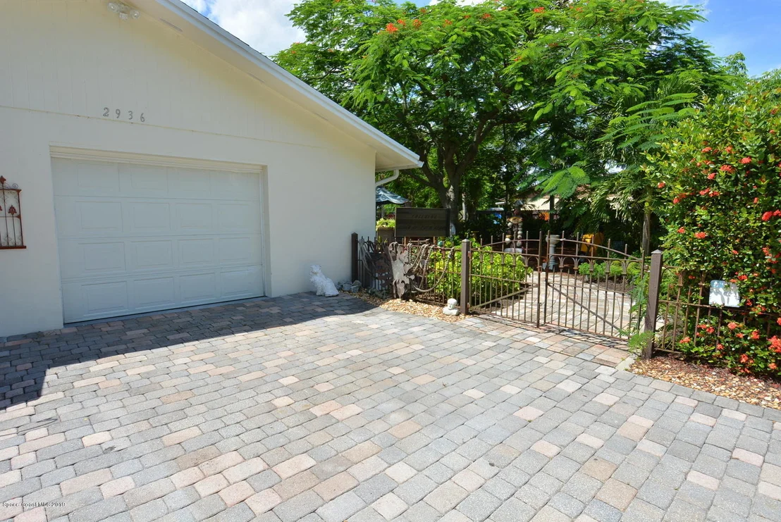 Photo of 2936 SE Garden Street