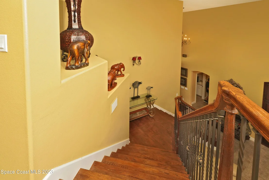 Photo of 2217 Royal Oaks Drive