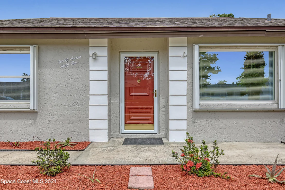 Photo of 2762 Hereford Road