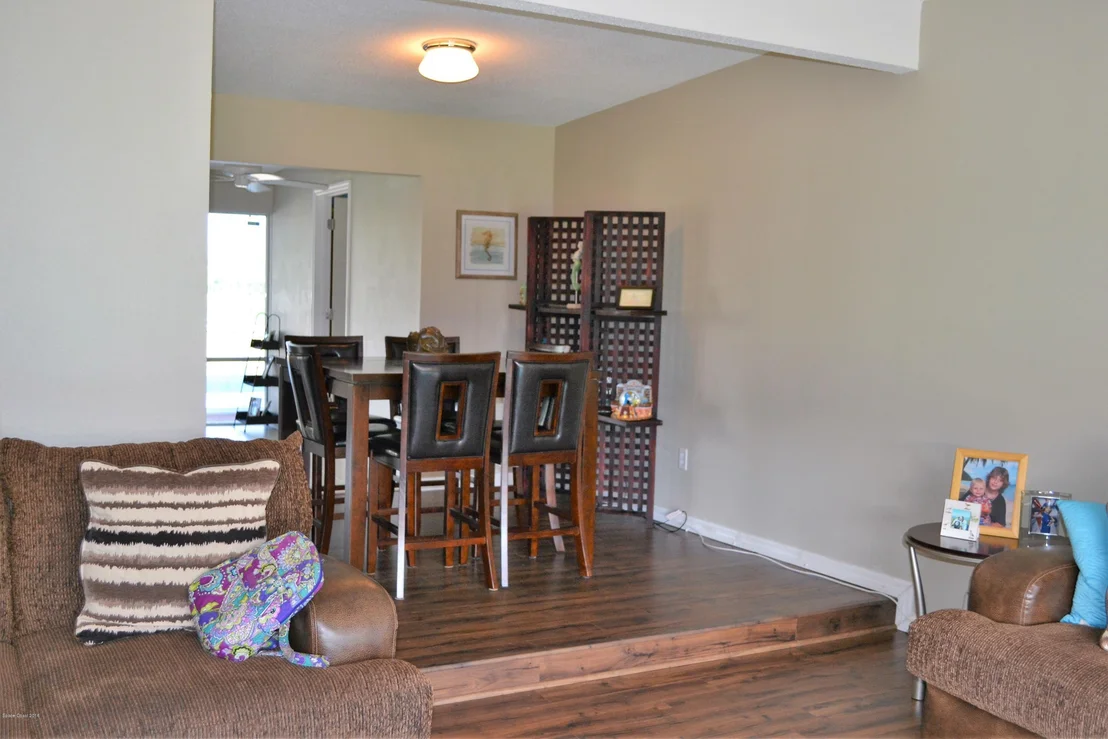 Photo of 770 Pebble Beach Avenue NE