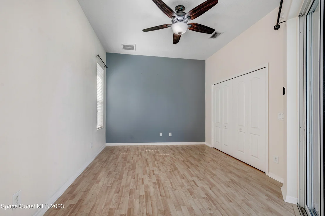 Photo of 1421 Whitman Drive