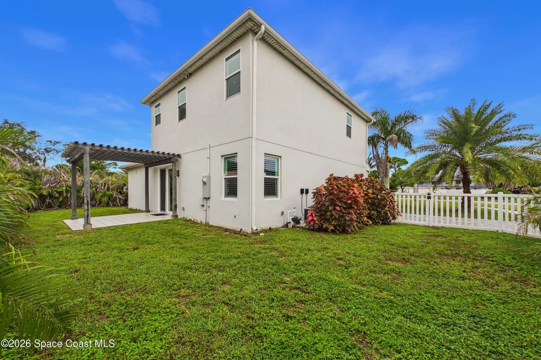 Photo of 2094 Hyde Parkway