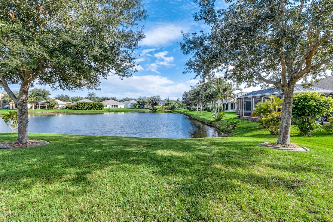 Photo of 2480 Stratford Pointe Drive
