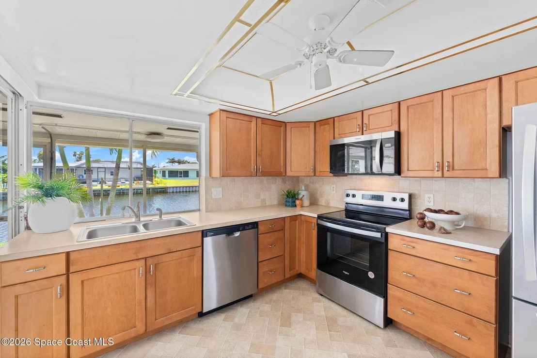 Photo of 462 Sandpiper Drive