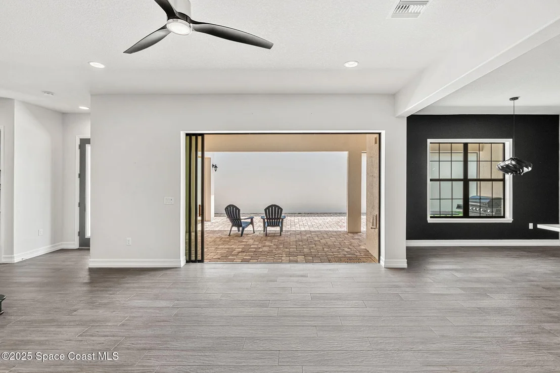 Photo of 2372 Pravny Lane