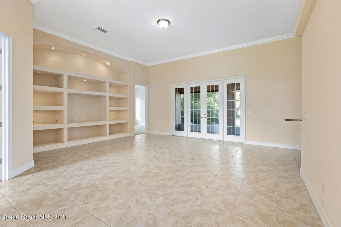 Photo of 869 Seven Gables Circle SE