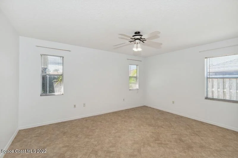 Photo of 1357 Heritage Acres Boulevard