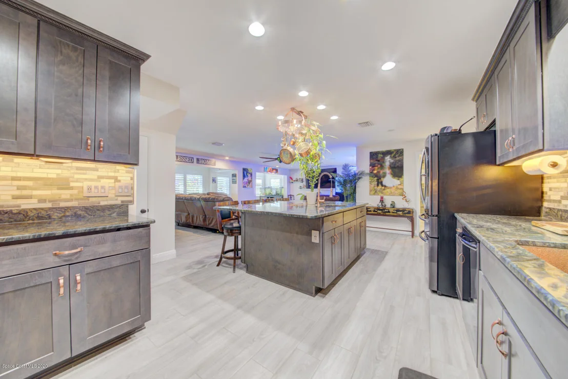 Photo of 260 Richards Road