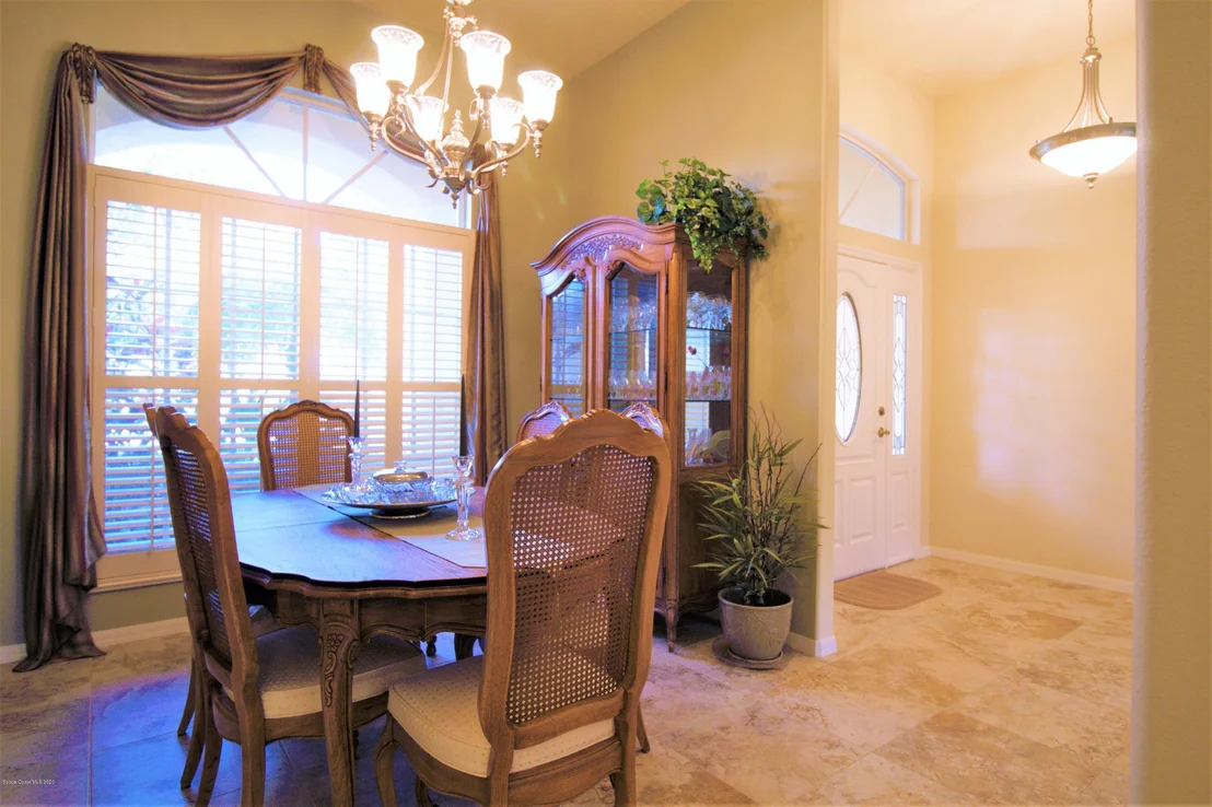 Photo of 1015 Starling Way