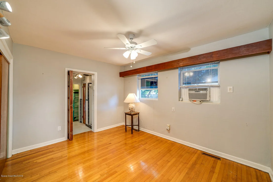 Photo of 124 Lagoon Avenue