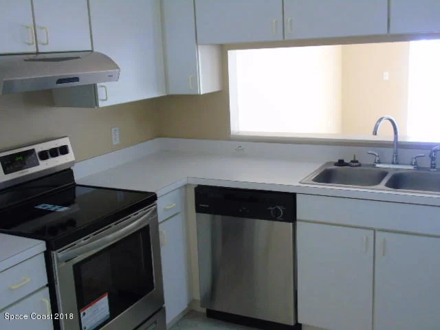 Photo of 2801 Saint James Lane