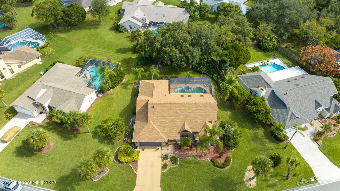 Photo of 889 Spanish Wells Drive