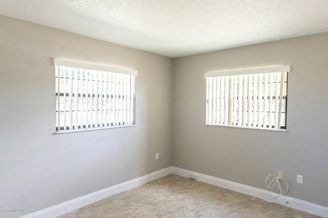 Photo of 1378 Eva Lane
