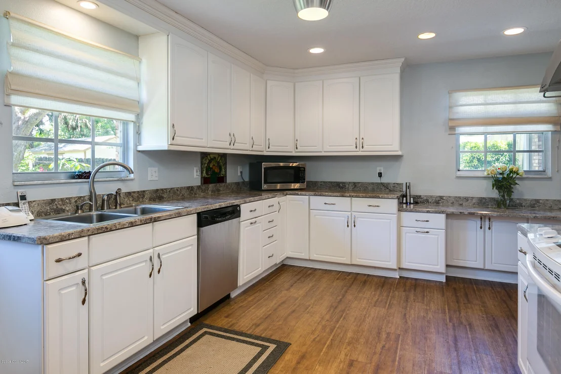 Photo of 625 Manor Place