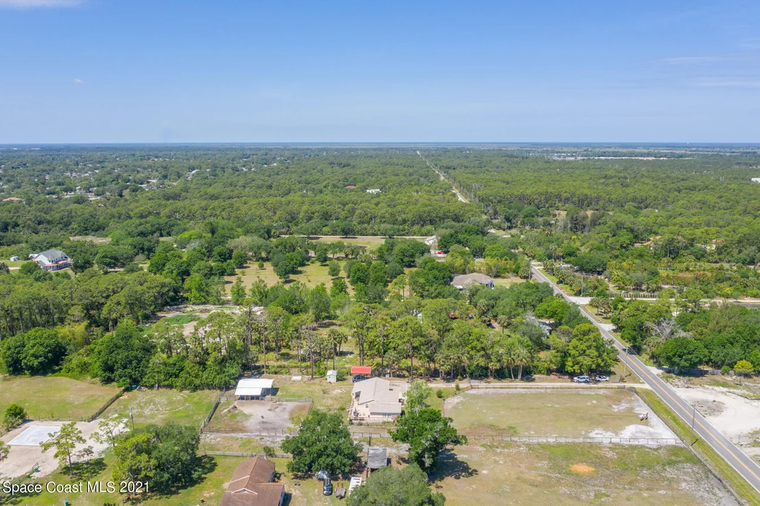 Photo of 3635 Hield Road