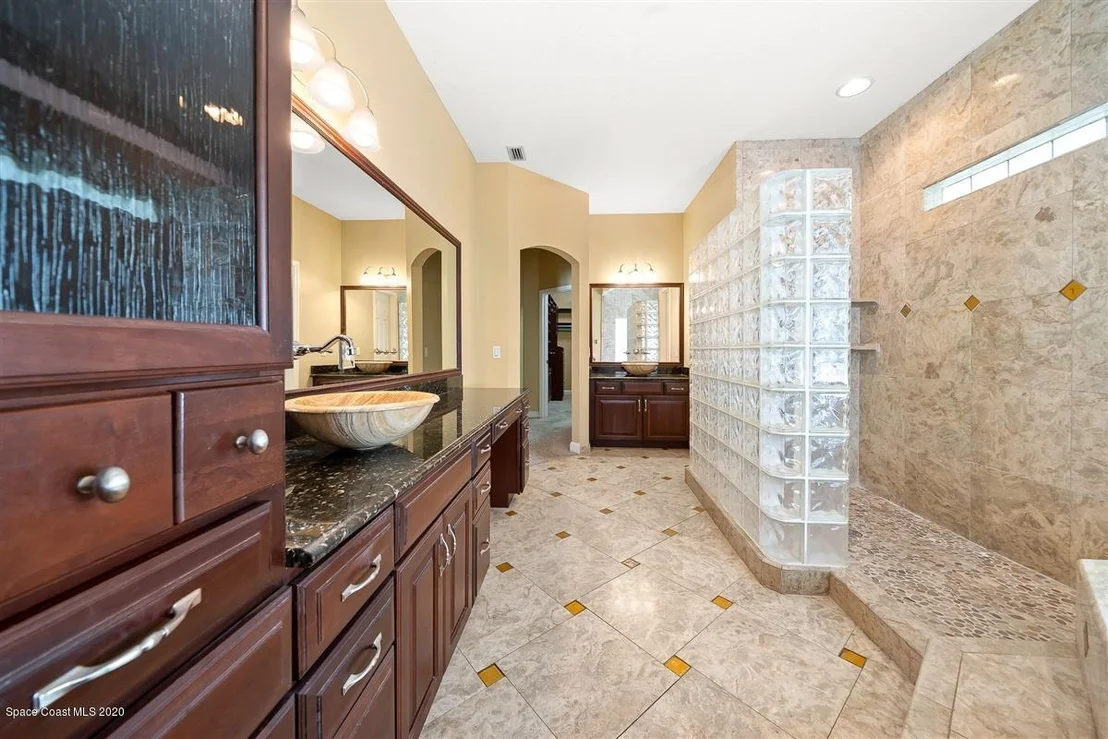 Photo of 1338 Silver Lake Drive