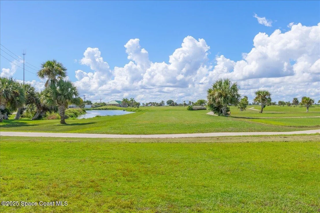 Photo of 10 Fairway Drive
