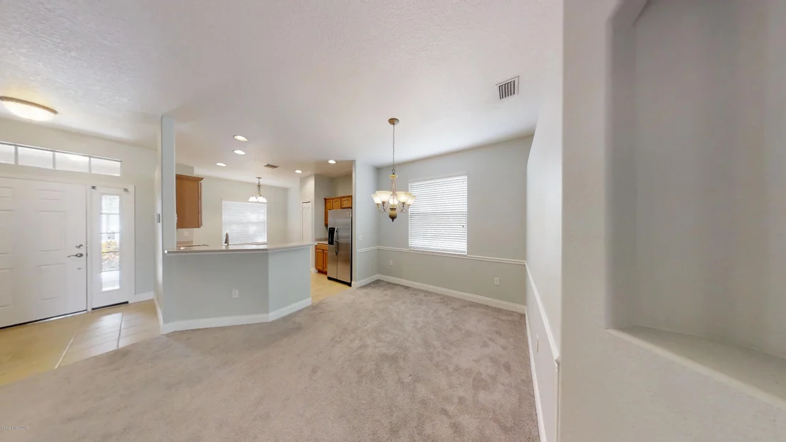 Photo of 662 Waterside Circle