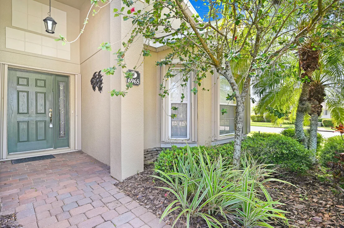 Photo of 6965 Renshaw Drive