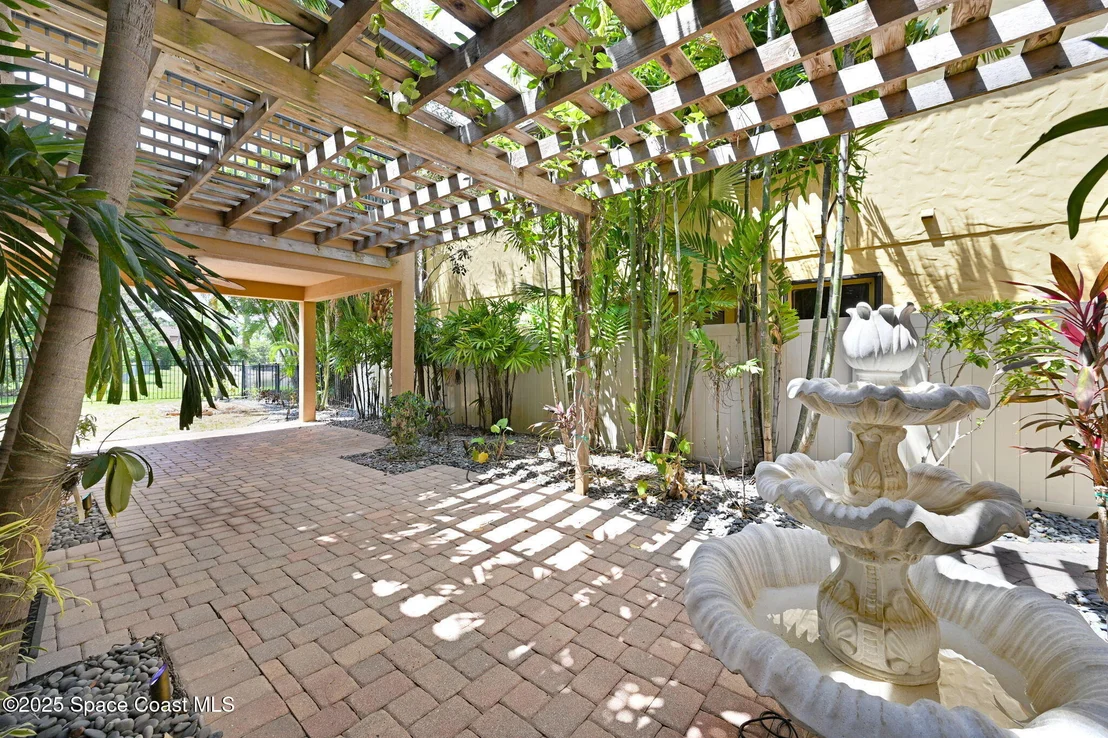 Photo of 696 Palos Verde Drive