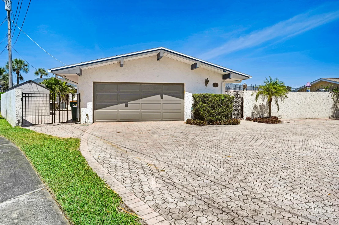 Photo of 66 Danube River Drive