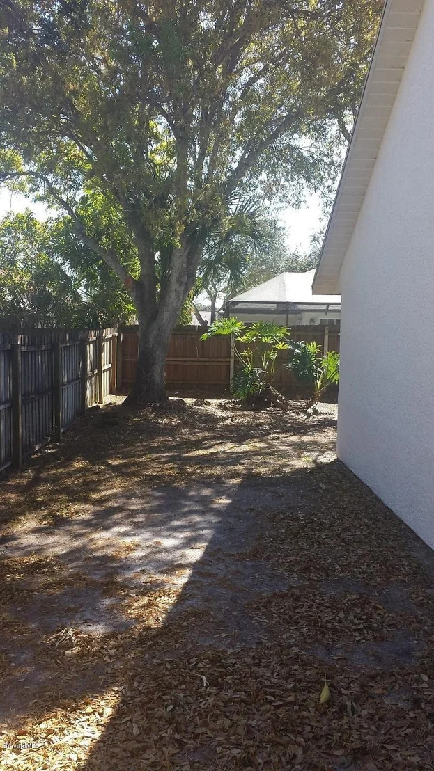 Photo of 2495 Bent Pine Street
