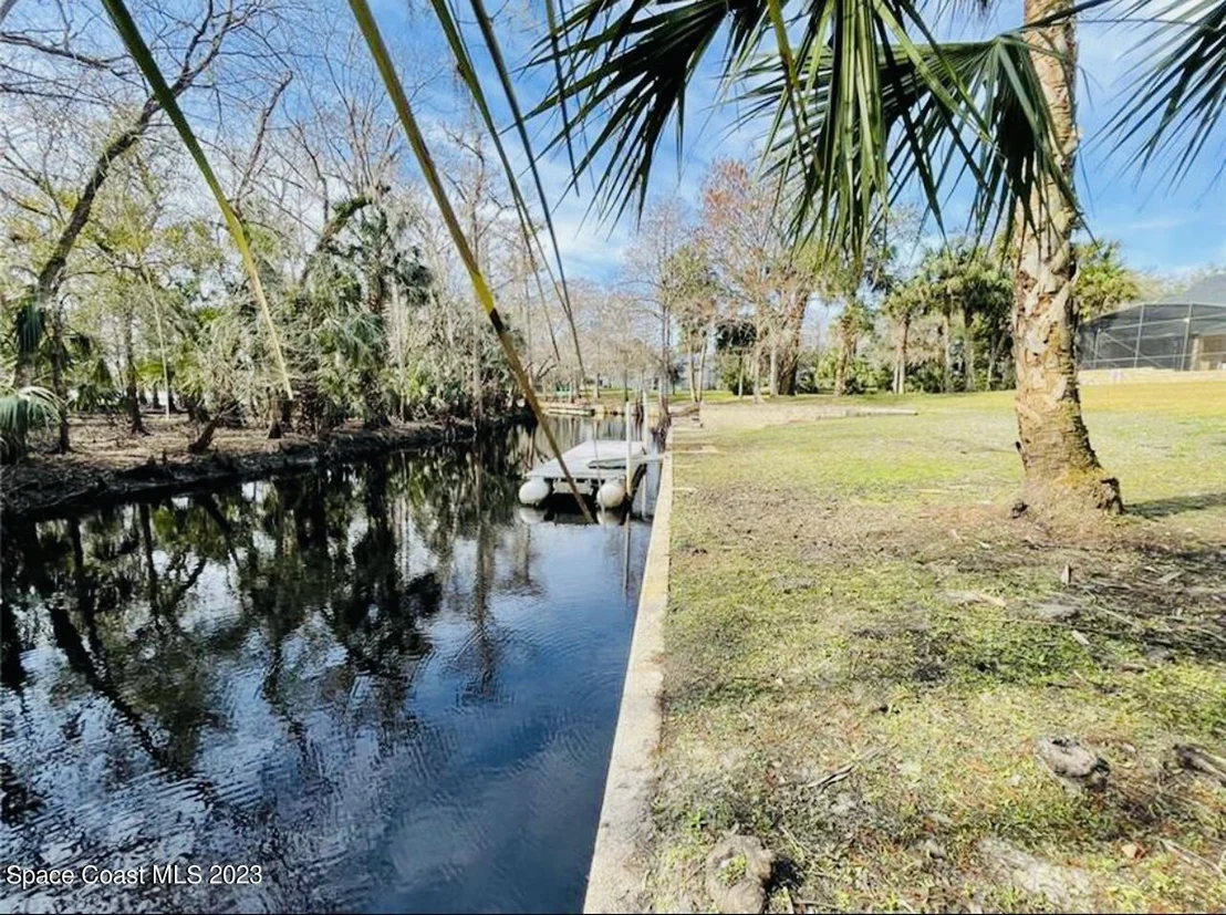 Photo of 927 Iron Bend Trail