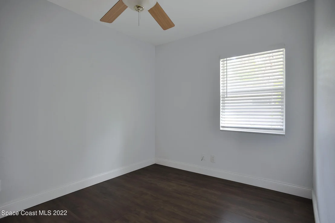 Photo of 560 Shady Lane
