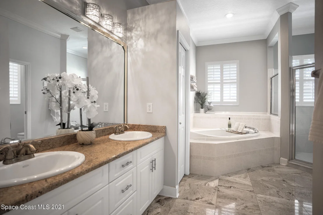Photo of 2320 Stonebridge Drive