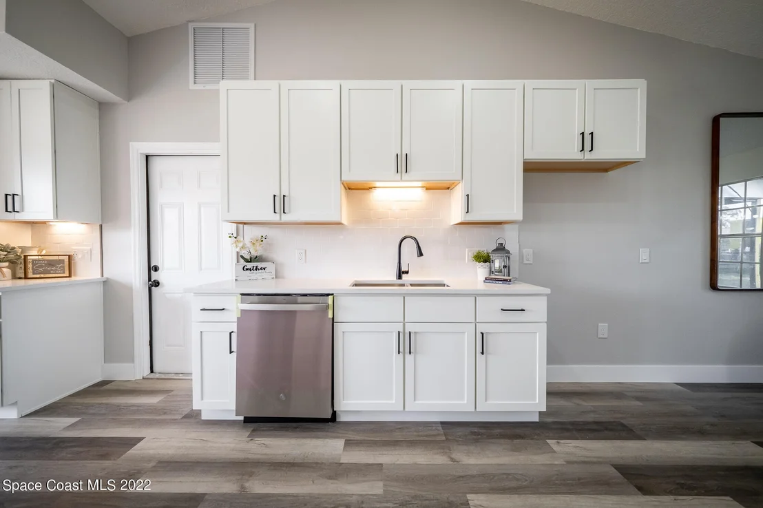 Photo of 5075 Jumper Street