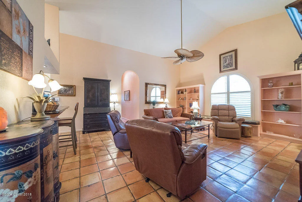 Photo of 207 Ivory Drive