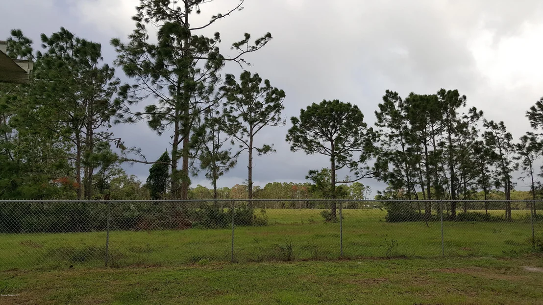 Photo of 3950 Burkholm Road