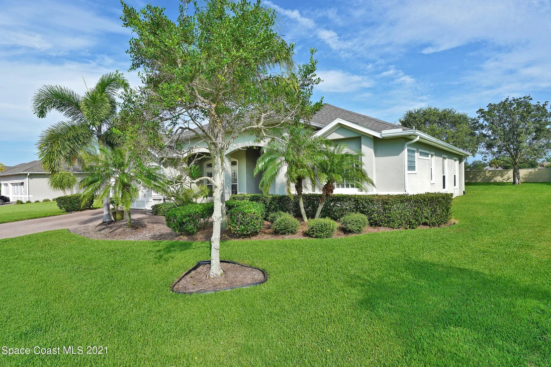 Photo of 5830 Rusack Drive