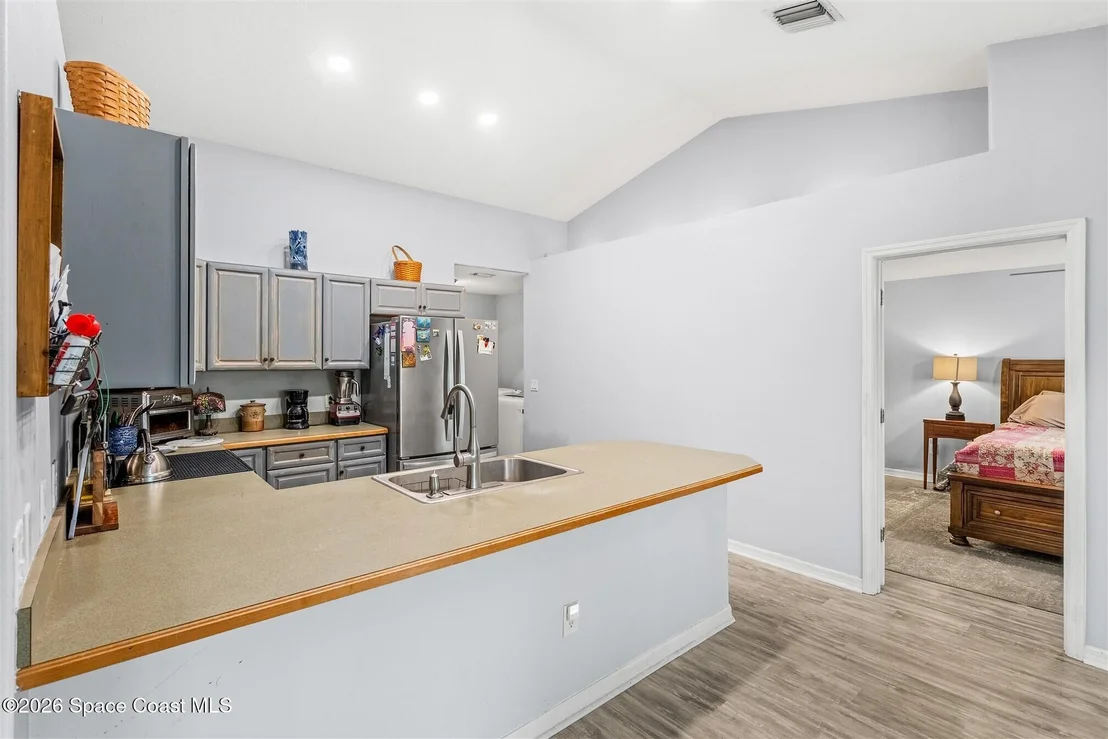 Photo of 4575 Curtis Boulevard