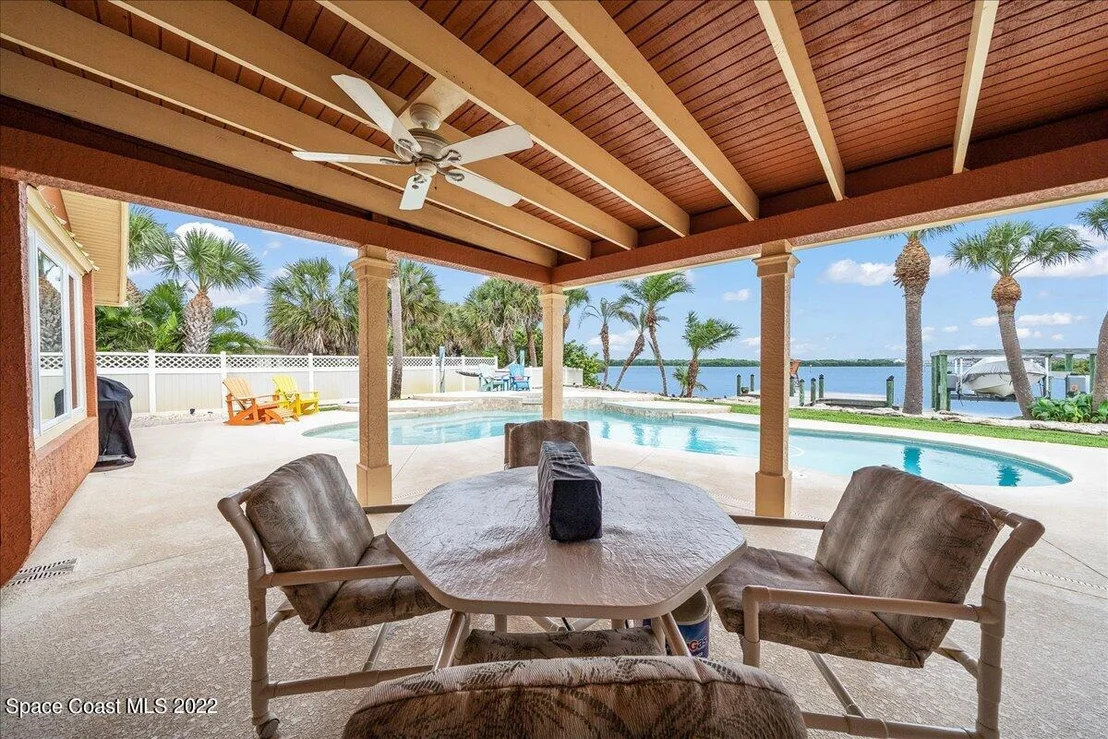 Photo of 83 W Bay Drive