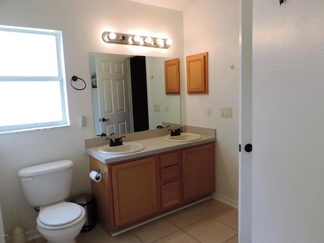 Photo of 1065 Sedgewood Circle